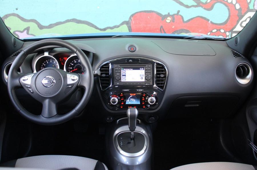  Nissan Juke 2010 года  (фото 143 из 174)
